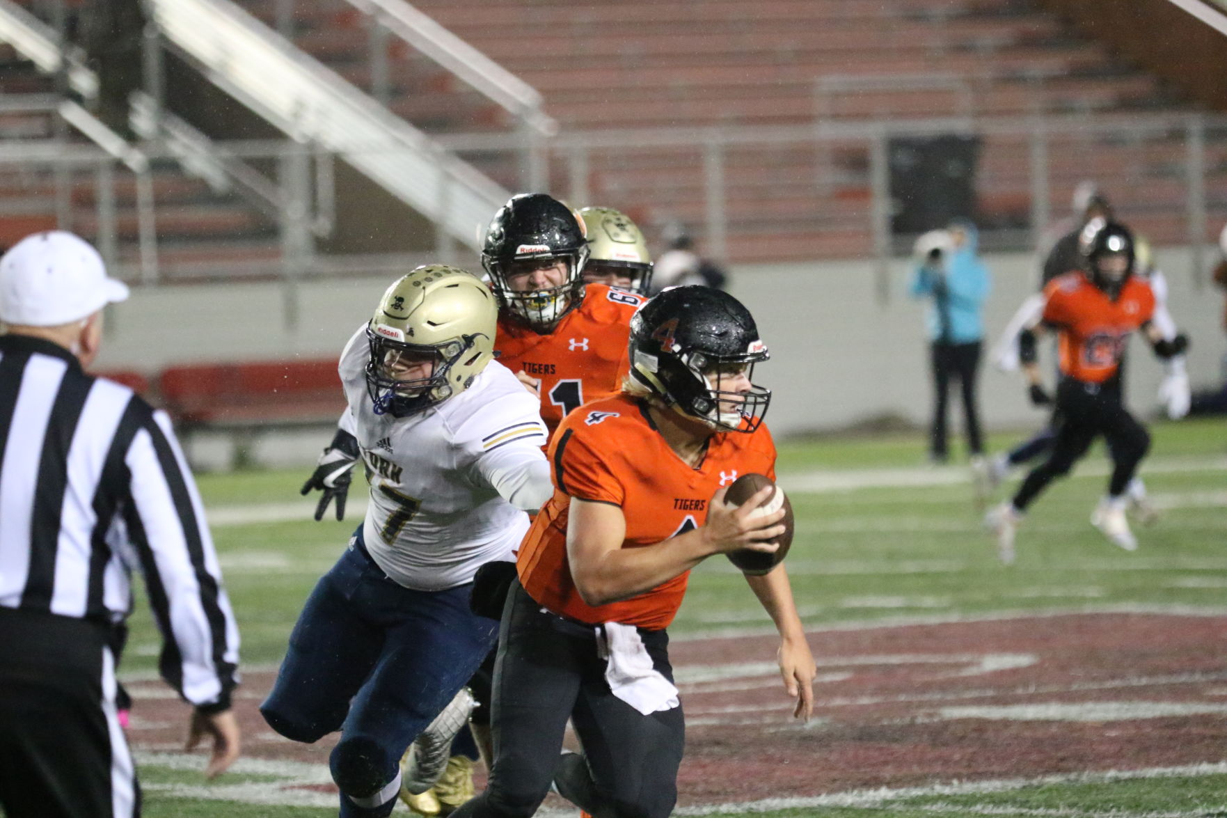 York vs. Hastings football 43.JPG
